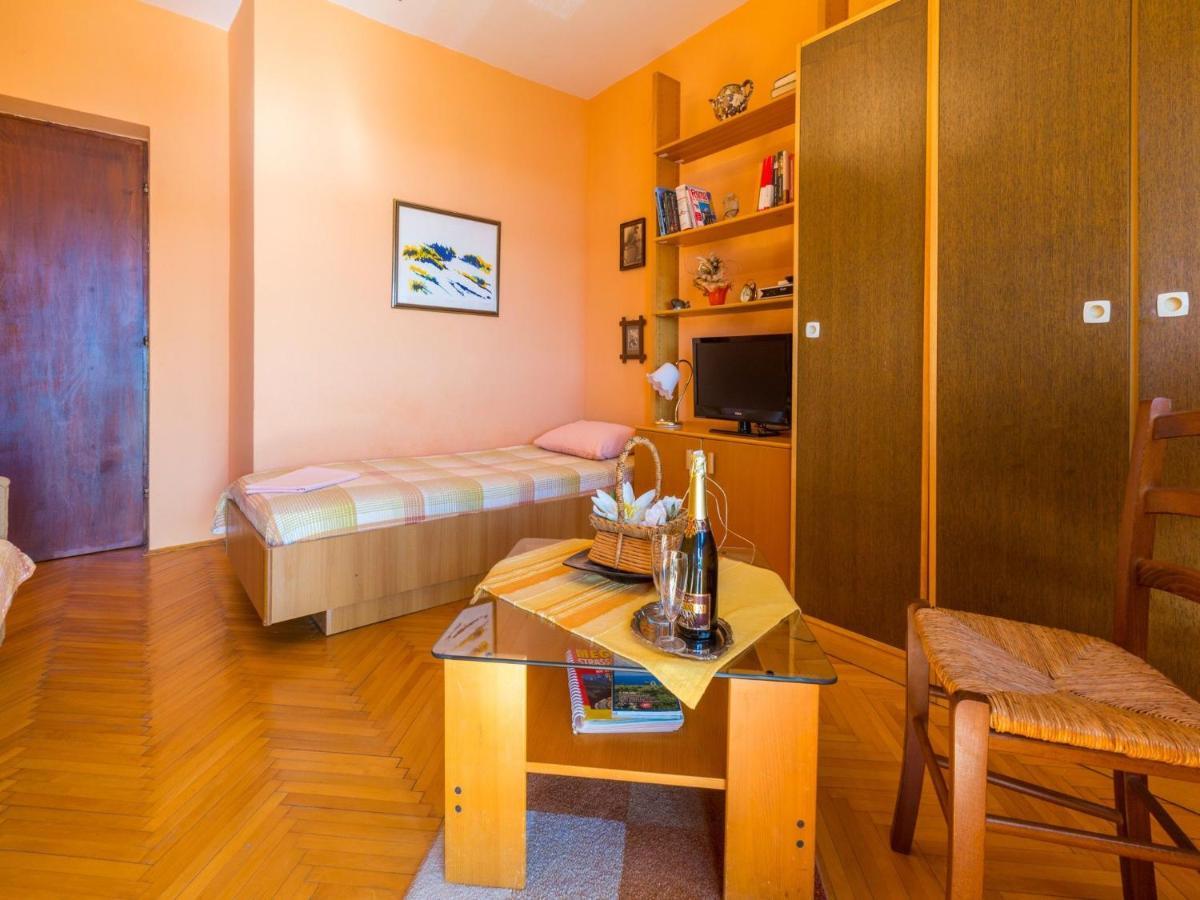 Apartment Mazor Crikvenica Exterior foto